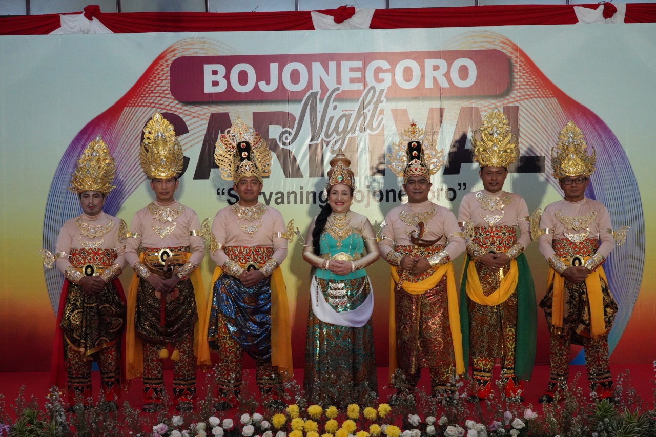 Carnival Night, Bupati Bojonegoro Perankan Raja Tribhuwana Tunggadewi