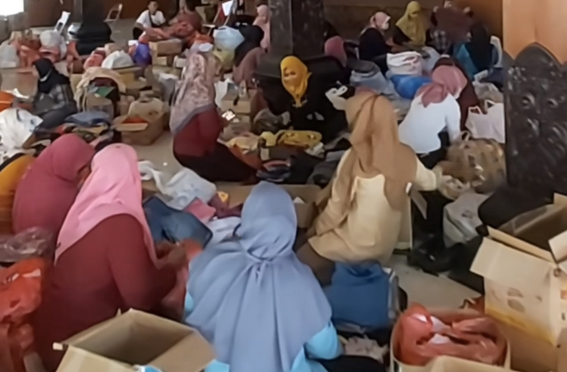 Bahan Pangan dan Makanan siap Makan Kebutuhan Mendesak Korban Banjir Trenggalek