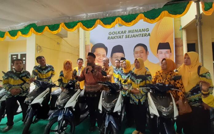 Syukuran HUT ke-58, Golkar Gresik Nganyari Mobil dan Motor Operasional