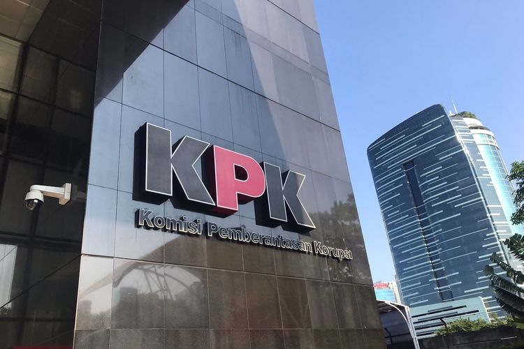 KPK Gledah Kantor Bupati Bangkalan