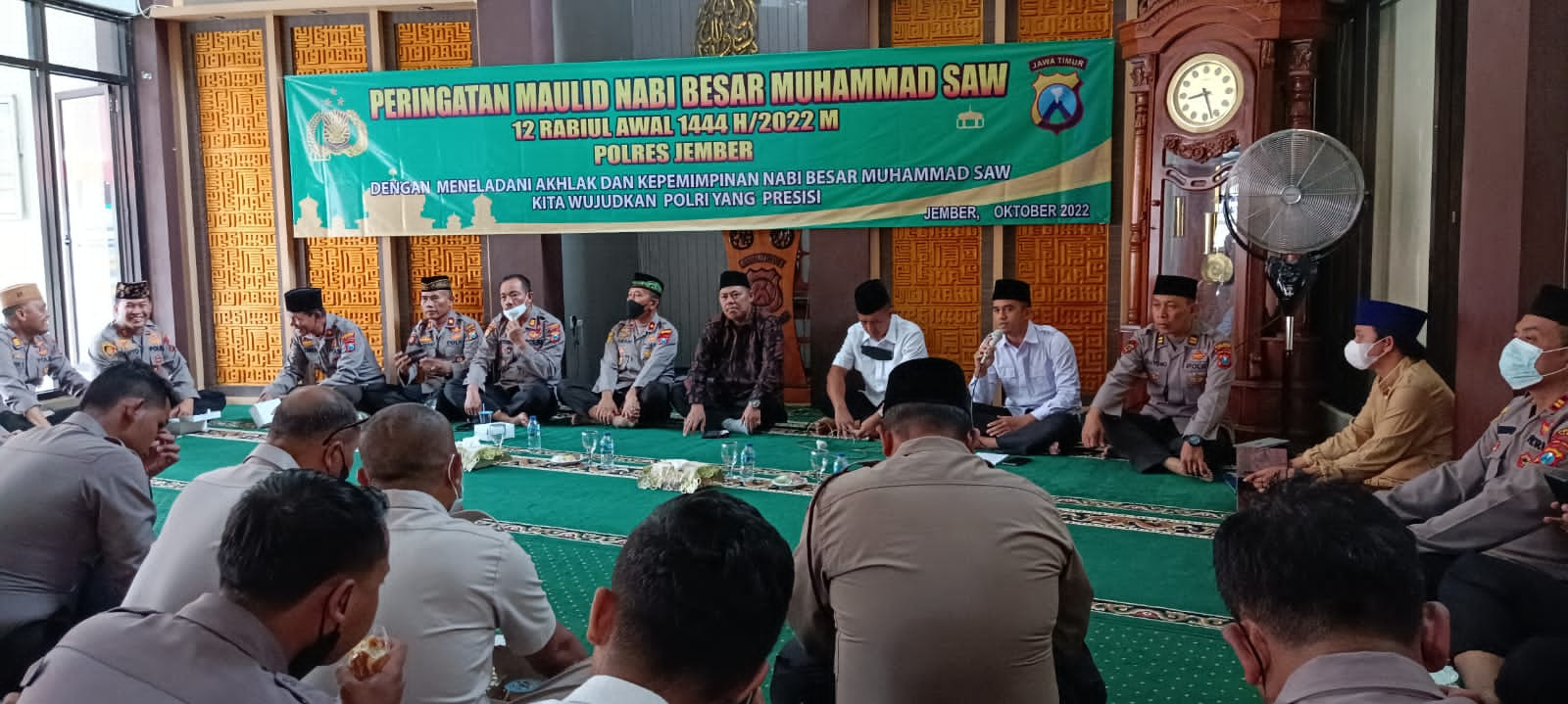 Teladani Akhlaq Rasulullah, Polres Jember Peringati Maulid Nabi