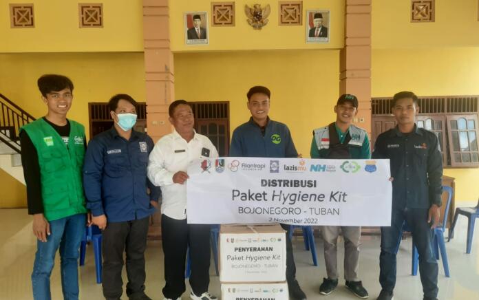 IDFoS Indonesia Bagikan Hygiene Kit untuk Warga Kurang Mampu