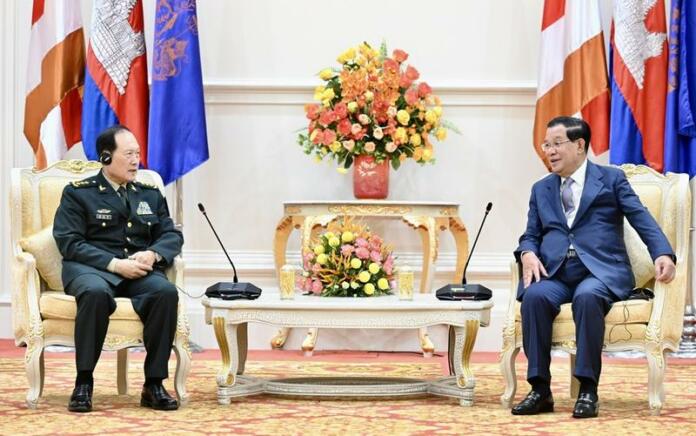 PM Kamboja Bertemu dengan Menhan China