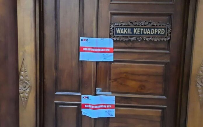 Wakil Ketua DPRD Jatim Kena OTT, MAKI Menyebut Sekwan Saksi Kunci