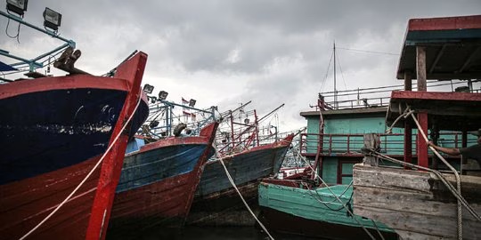 Bagaimana Kehidupan Masyarakat Pesisir saat Cuaca Ekstrem?