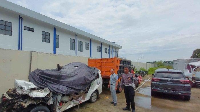 Kecelakaan Maut Innova Vs Truk di Tol Karanganyar, Tewaskan Ketua Tanfidsiyah MWC NU Tegalrejo dan Keluarga