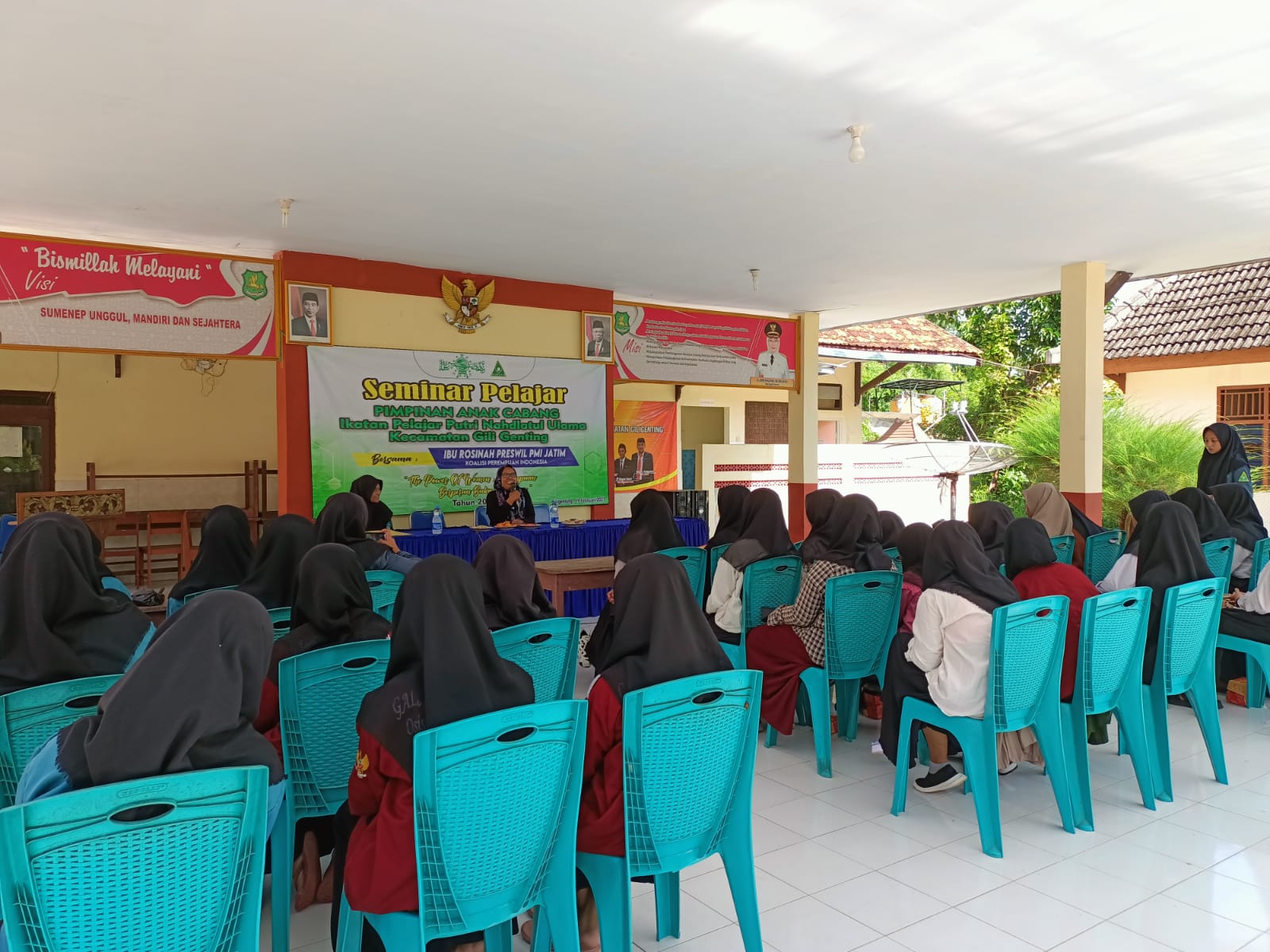 IPPNU Giligenting Gelar Seminar Pelajar, Bahas Peran Perempuan