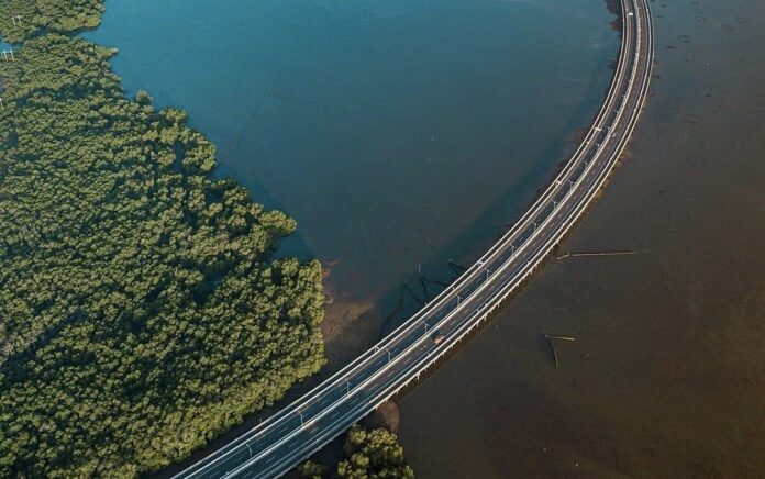 5 Tol Atas Air Terpanjang di Dunia, Salah Satunya Ada di Indonesia!