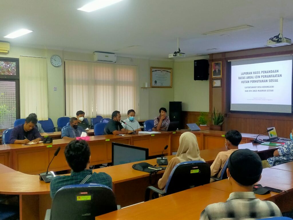 Kelompok Perhutanan Sosial di Tulungagung dan Banyuwangi Melaporkan Tanda Batas ke BPKHTL-XI Jogja