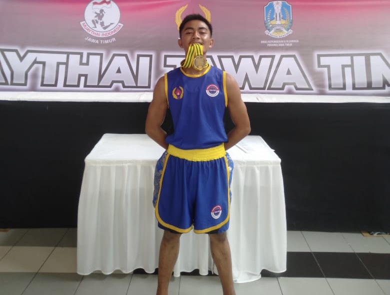 Membanggakan! Santri Manbaul Hikam Raih Medali Emas Kejuaraan Kickboxing Jatim Fight Fest 2023