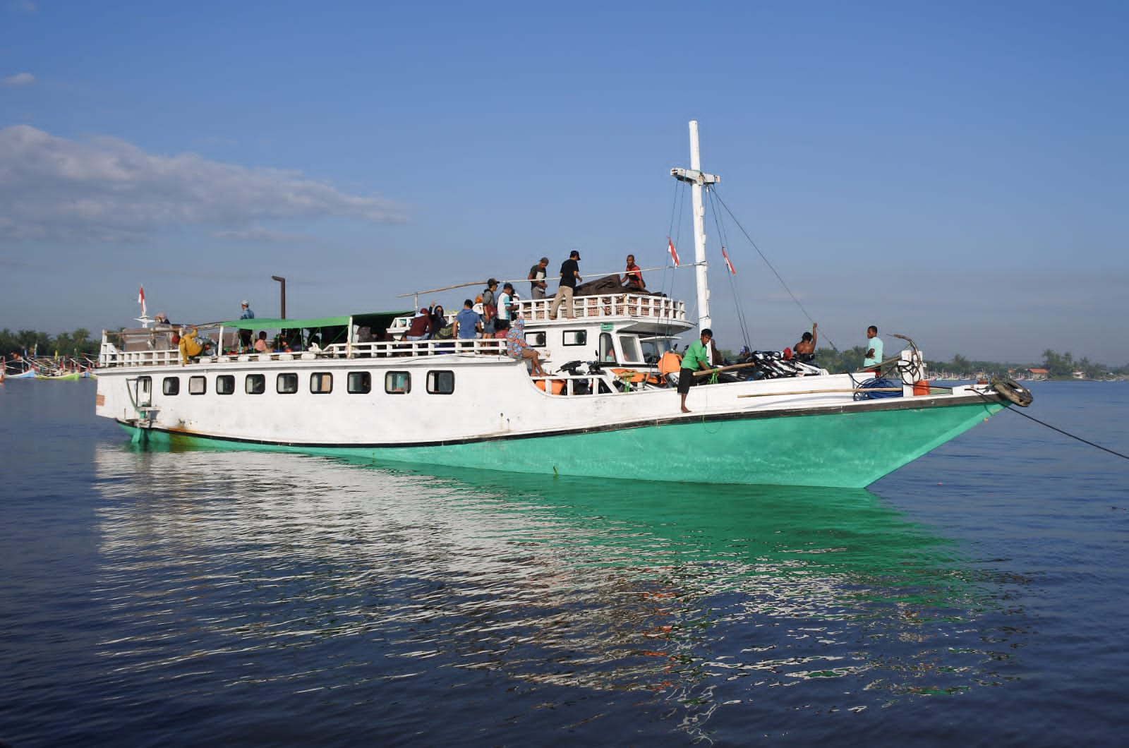 Manis dan Pahitnya Mudik ke Pulau Ra'as