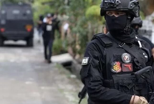 Densus 88 Ringkus Dua Anggota Teroris di Jawa Timur
