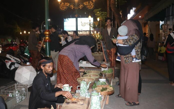 Tilik Kajoetangan: Membawa Nuansa Tradisional ke Kayutangan Heritage Street View