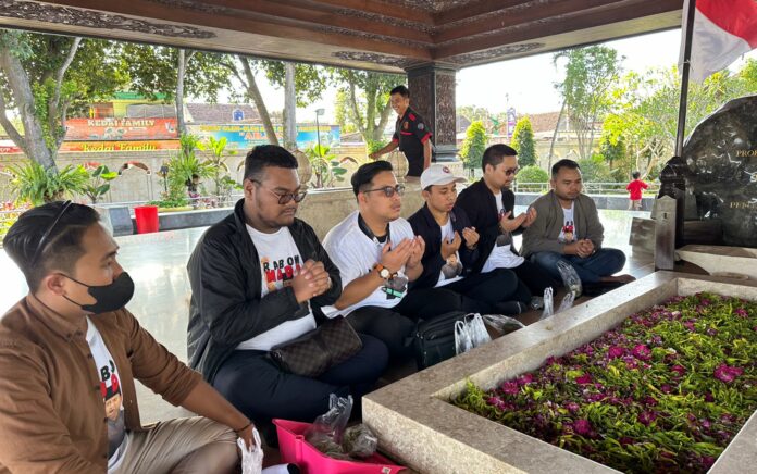 Eko Pratama Tunjuk Deckaryan Lexa Jadi Ketua Prabowo Muda Jawa Timur