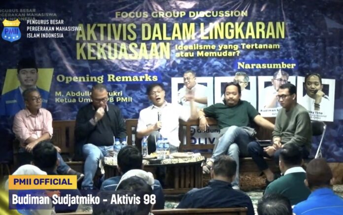 Aktivis dalam Lingkaran Kekuasaan: Idealisme Tertanam atau Memudar?