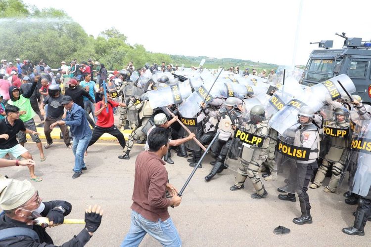 Negara Merampas Tanah Rakyat Hukumnya Haram