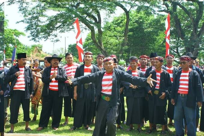 Mengenal Baju Adat Jawa Timur