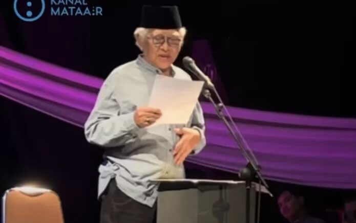 Puisi Gus Mus: Ada Republik Rasa Kerajaan