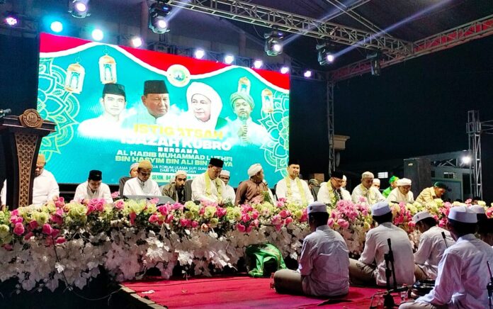 Istighosah Kubro di Ponpes Nurut Taqwa Bondowoso: Habib Lutfi Berikan Ijazah Hibz Bahar untuk Indonesia Maju, 40 Ribu Orang Turut Meramaikan
