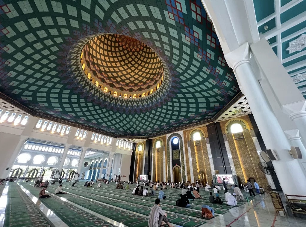 Doa Masuk Masjid dan Keutamaanya