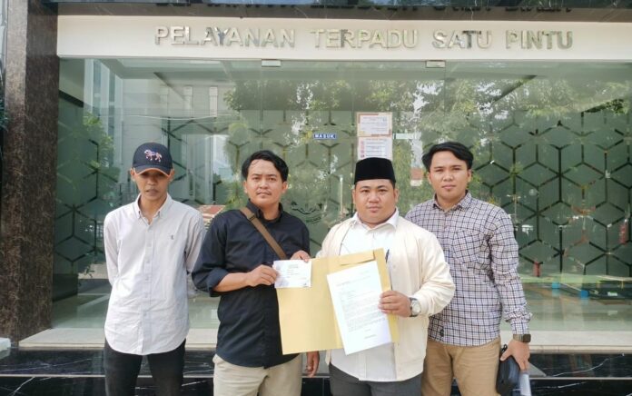 Diduga Melakukan Praktik KKN, Kadishub Dilaporkan ke Kejati Jatim