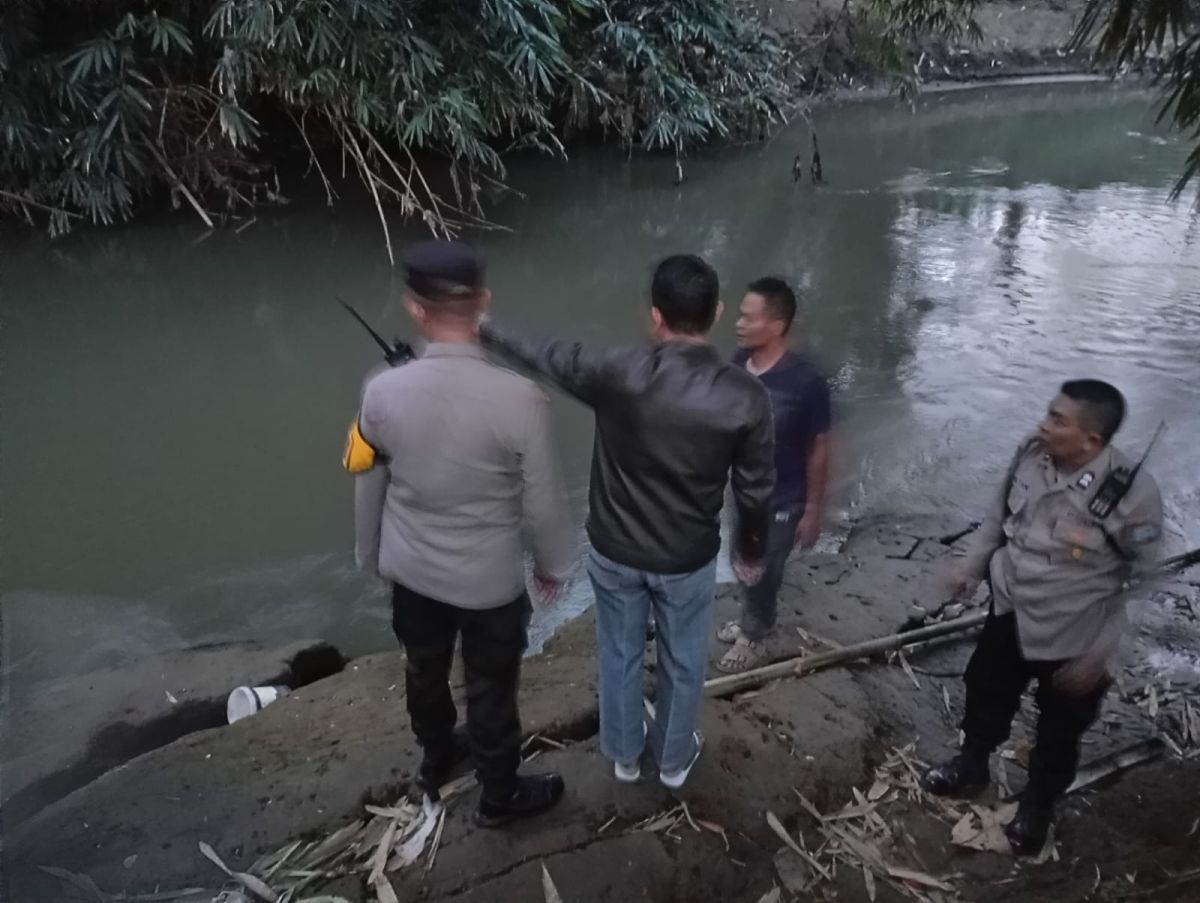 Satu Diantara Tiga Anak Meninggal Setelah Hanyut di Aliran Sungai Amprong Malang