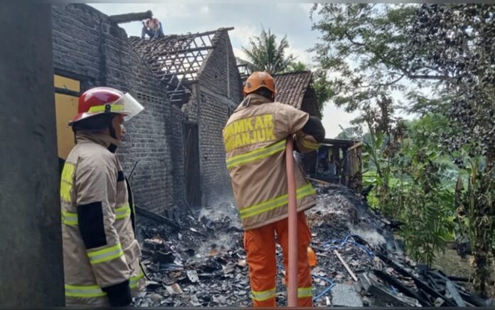 Rumah dan Kandang di Nganjuk Ludes Terbakar Hingga Sebabkan Kerugian 75 Juta