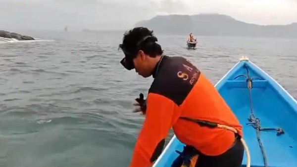 Remaja di Jember Hanyut Terseret Ombak Saat Sedang Mandi di Tepi Pantai Payangan