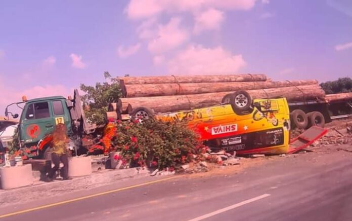 2 Warga Bojonegoro Meninggal, Usai Elf yang Ditumpangi Kecelakaan di Tol Kebomas Gresik