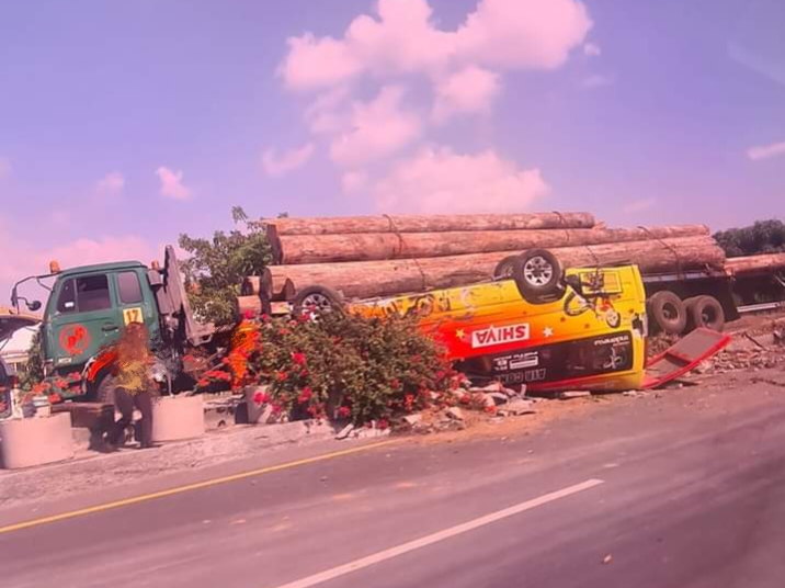 2 Warga Bojonegoro Meninggal, Usai Elf yang Ditumpangi Kecelakaan di Tol Kebomas Gresik