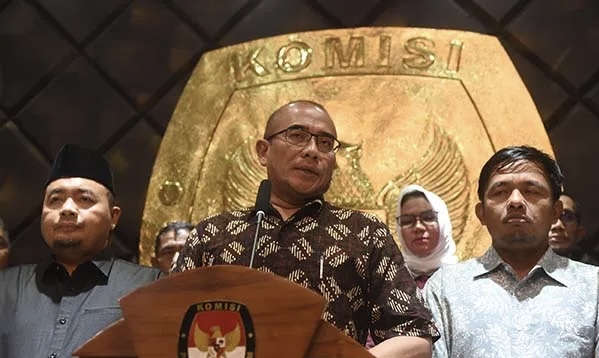 Mendapat Sanksi Pemberhentian Tetap, Hasyim Asyari Ketua KPU RI Mengaku Bersyukur