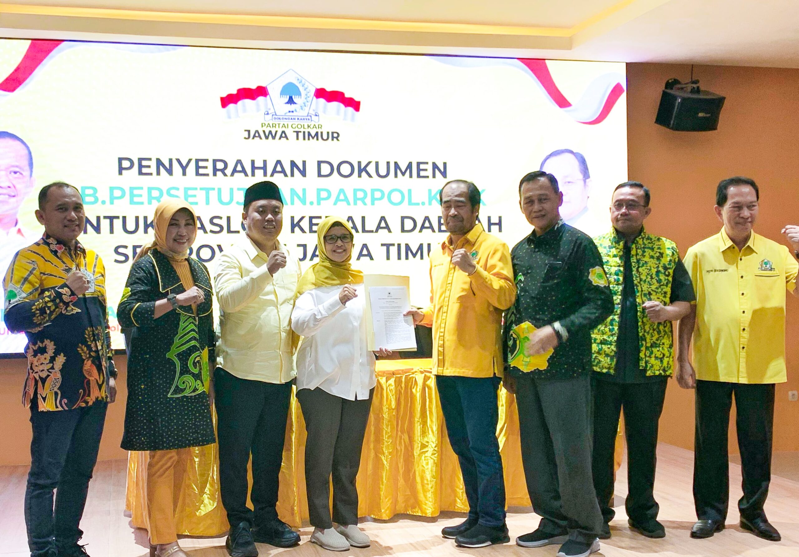 Mak Rini-Mas Ghoni Terima B1-KWK Partai Golkar