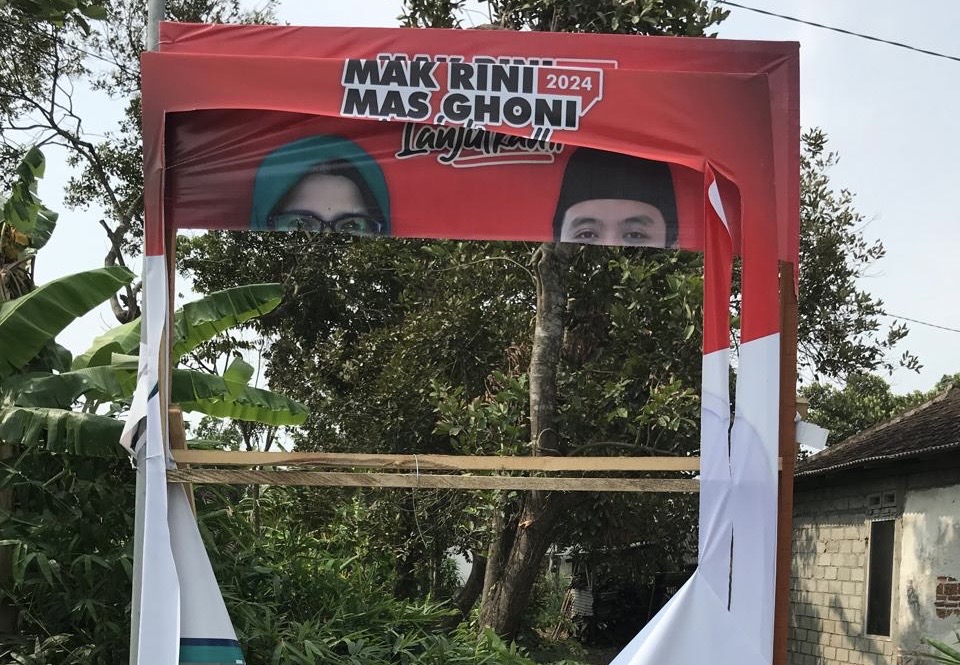 Baliho Mak Rini-Mas Ghoni Mengalami Pengerusakan di Sejumlah Titik