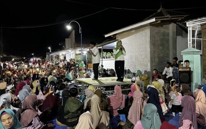 Warga Lumajang Antusias Sambut Cak Thoriq-Ning Fika saat Kenalkan Program Unggulan: Kesehatan Gratis dan Mobil Siaga Desa