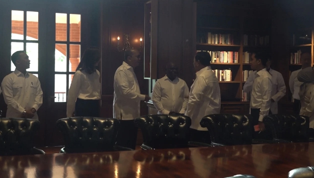 Kenakan Baju Putih, Begini Suasana Pembekalan Calon Menteri Kabinet Prabowo-Gibran