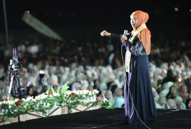 Khofifah Hadiri Milad Syubbanul Muslimin, KH Hasan Mutawakkil: Gubernur Idola Saya