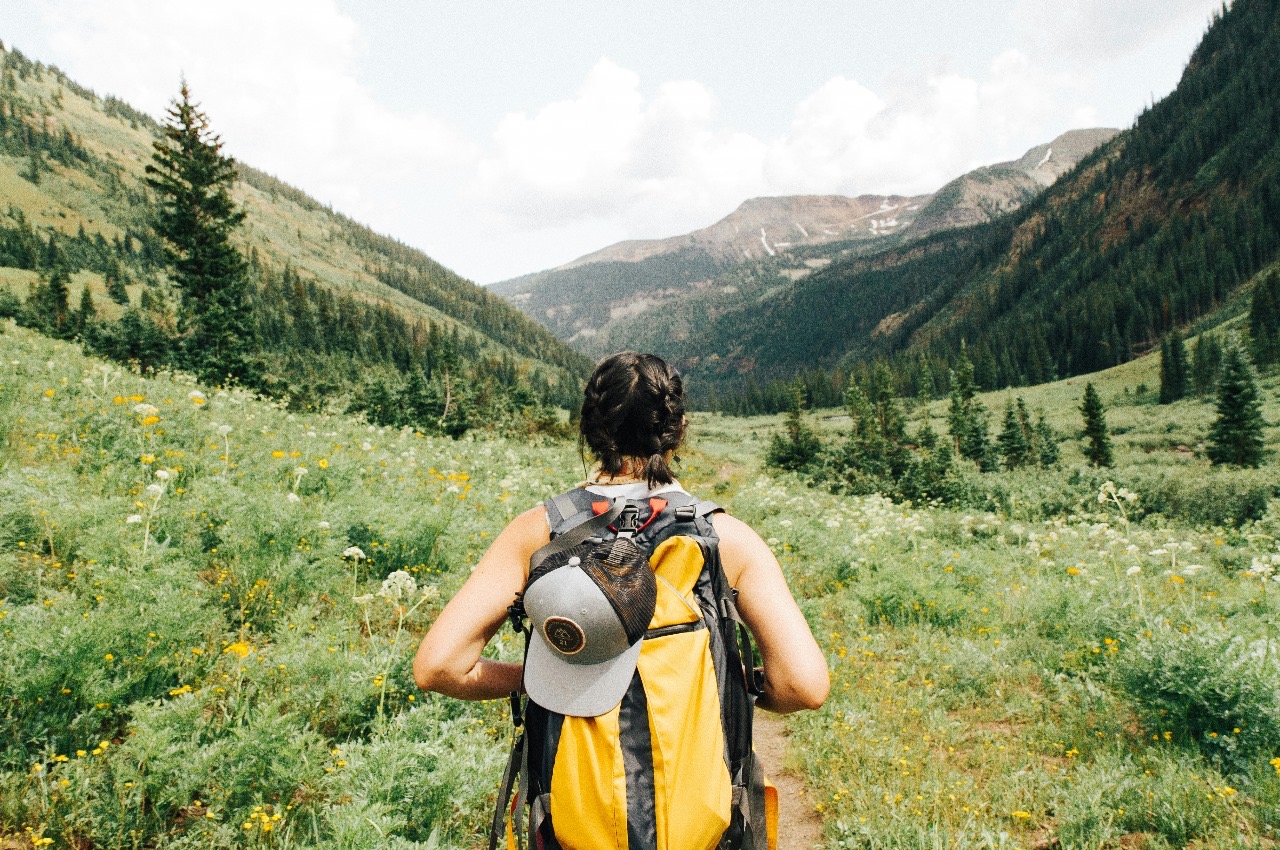 Jelajah Dunia Sendirian? Ini Tips Aman untuk Solo Traveler Perempuan