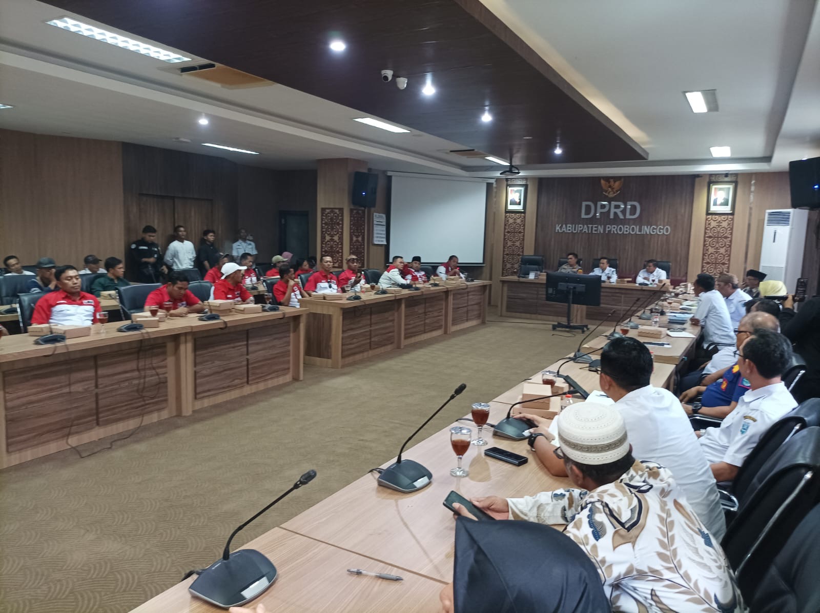 DPRD Kabupaten Probolinggo Gelar RDP Bahas Carut Marut Distribusi Pupuk Subsidi