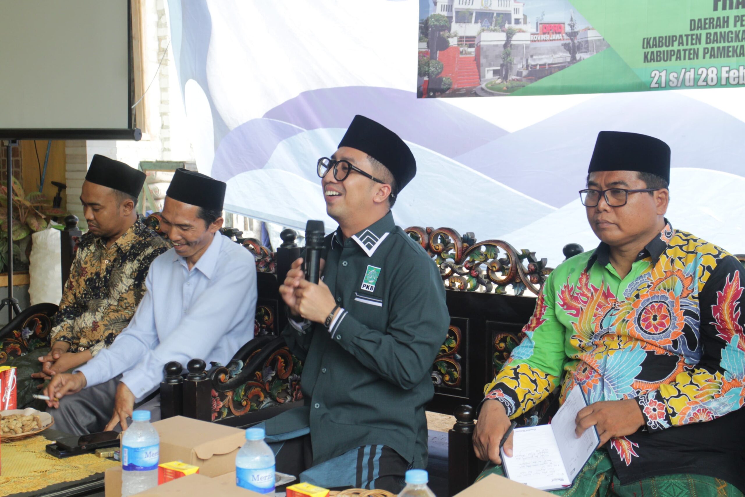 Masyarakat Pulau Oksigen Keluhkan Dermaga dan Madin di Reses Nur Faizin